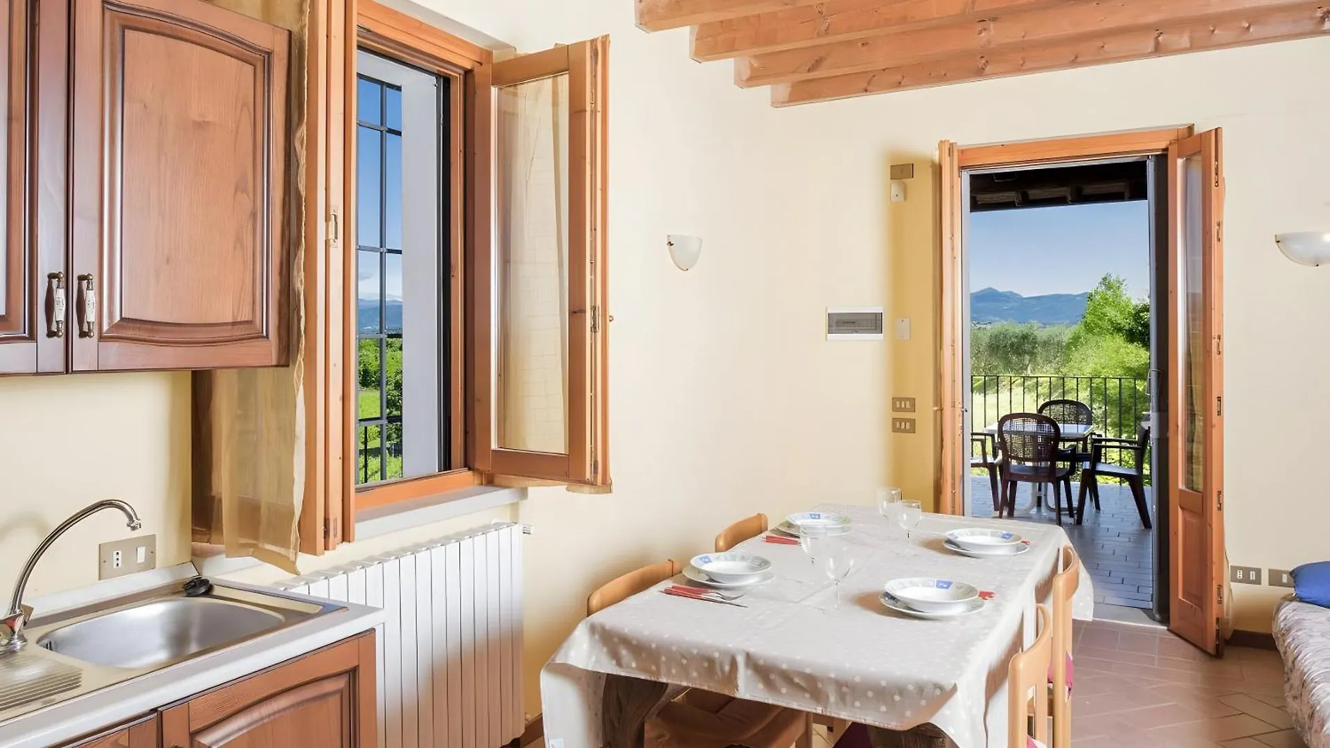 Castelmontioni Holidays Lazise Apartment